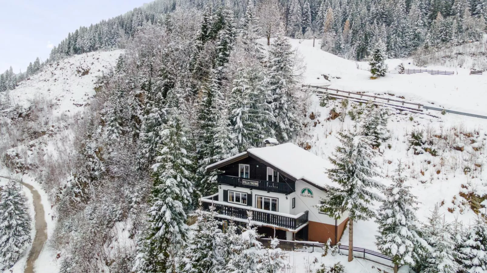 Hütte Taube-Exterieur winter
