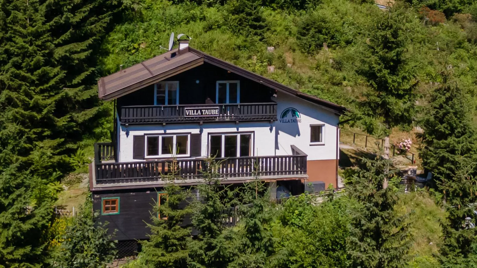 Hütte Taube-Buitenkant zomer