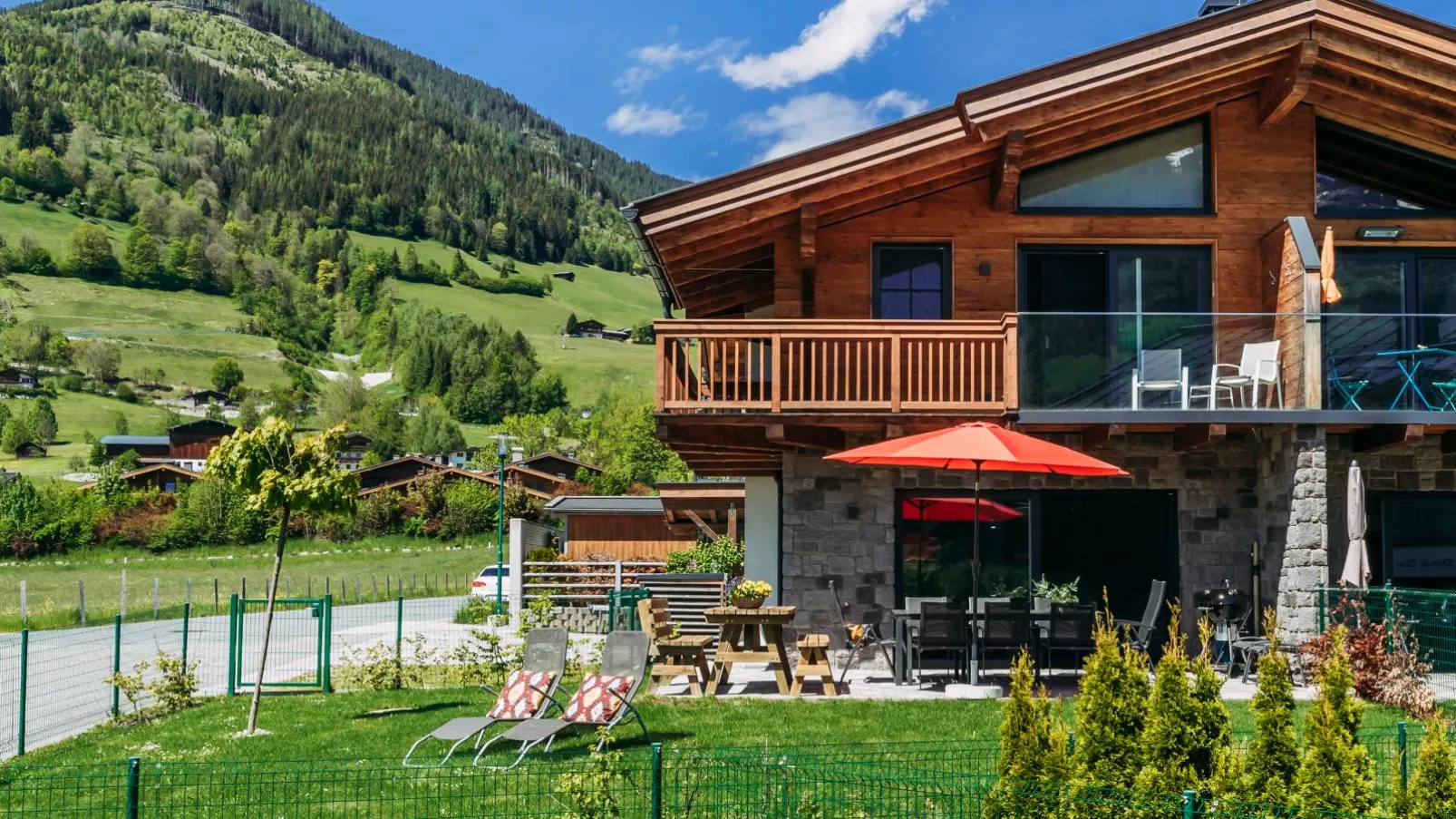 Tauern Lodge XL-Buitenkant zomer