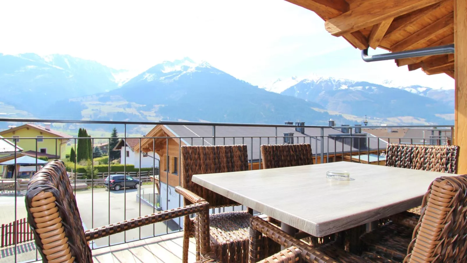 Luxury Tauern Suite Walchen Kaprun 8-Terrasbalkon