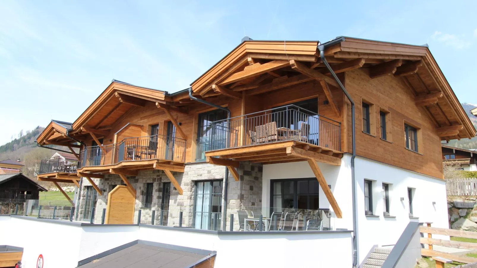 Luxury Tauern Suite Walchen Kaprun 8-Buitenkant zomer