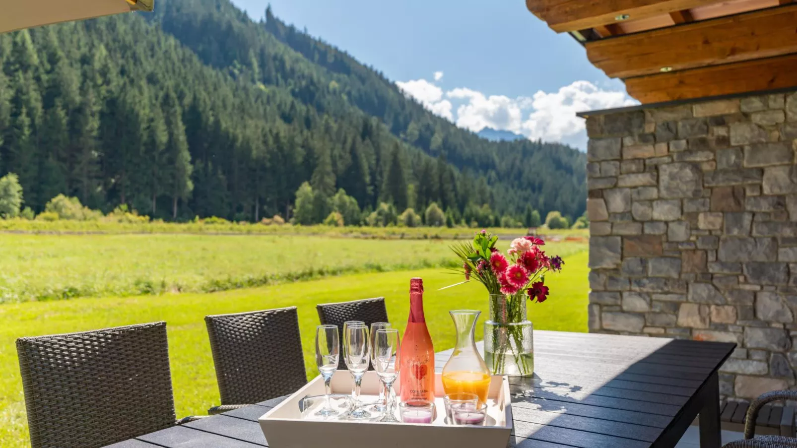 Pinzgau Lodge 2D-Terrasbalkon