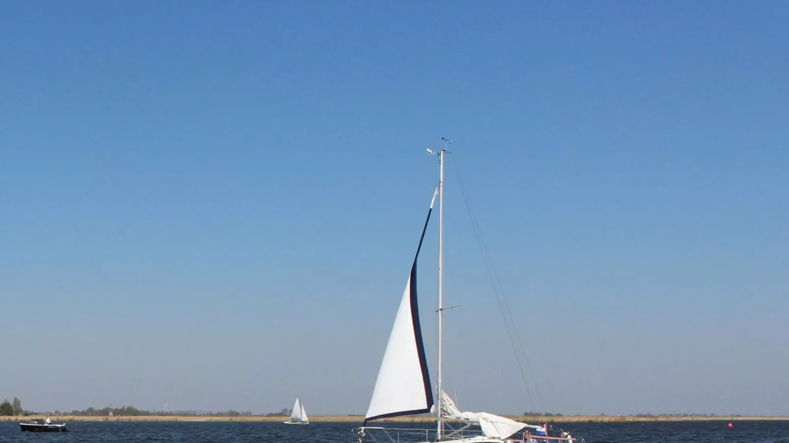 Tiny houseboat Uitgeest I-Uitzicht zomer