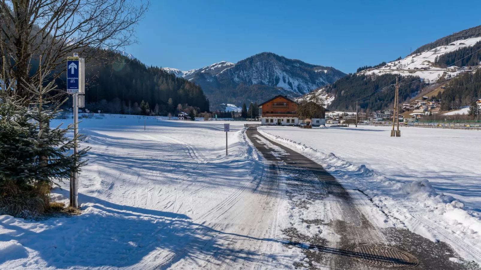 Haus Wald-Gebied winter 1km