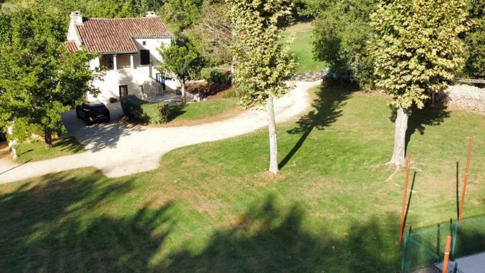 Camp del Four-Buitenkant zomer
