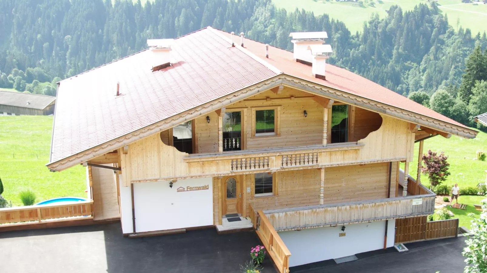 Haus Fernwald Top Tim und Nynke-Buitenkant zomer