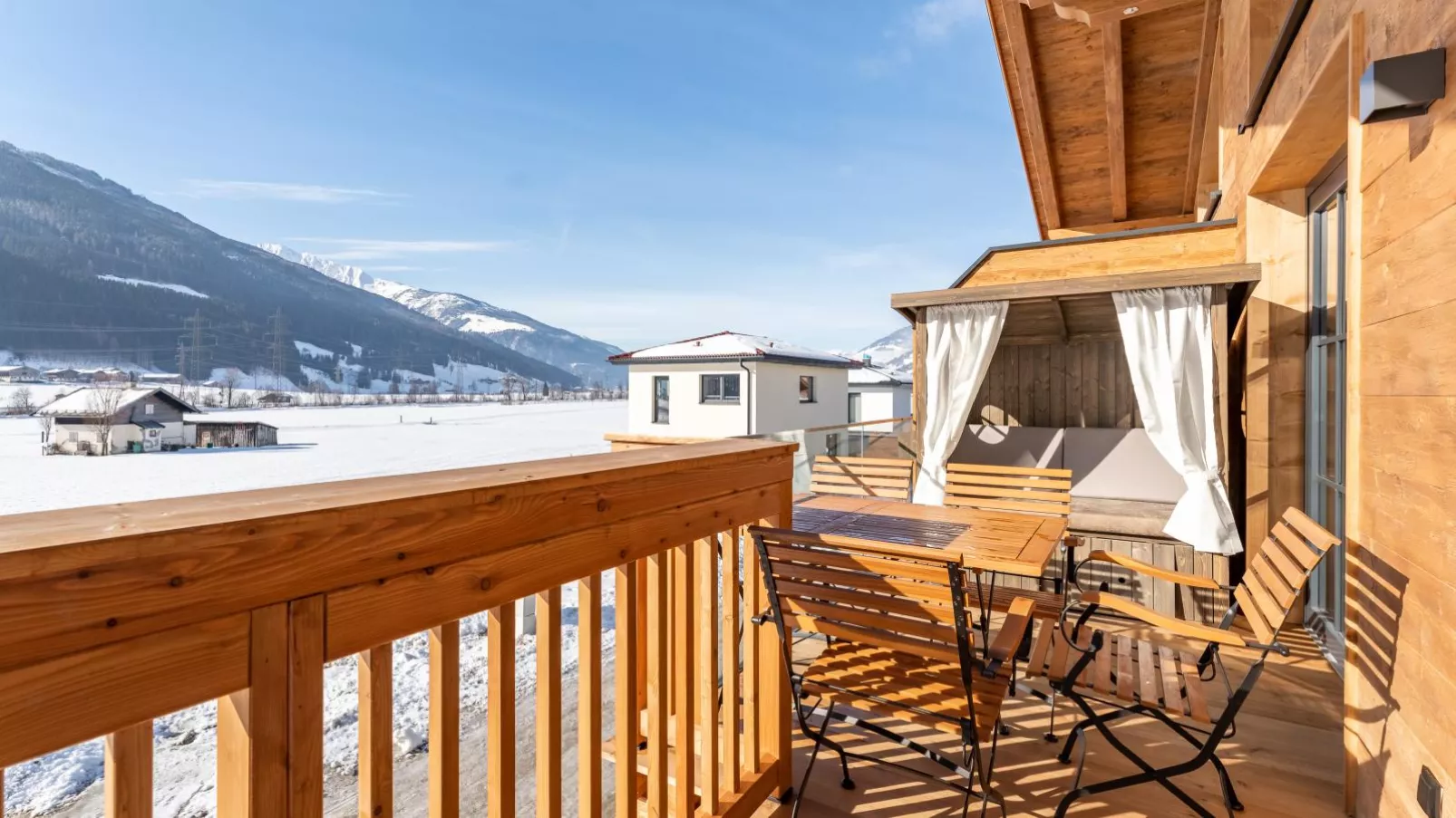 Tauernlodge Chalet Edelweiß-Terrasbalkon