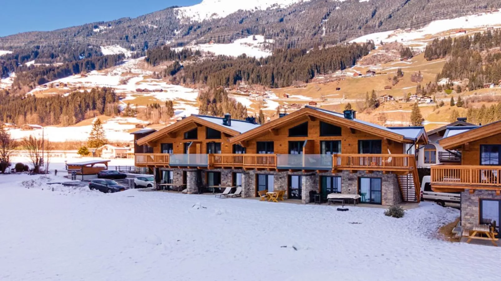 Pinzgau Lodge 1A  1B-Exterieur winter