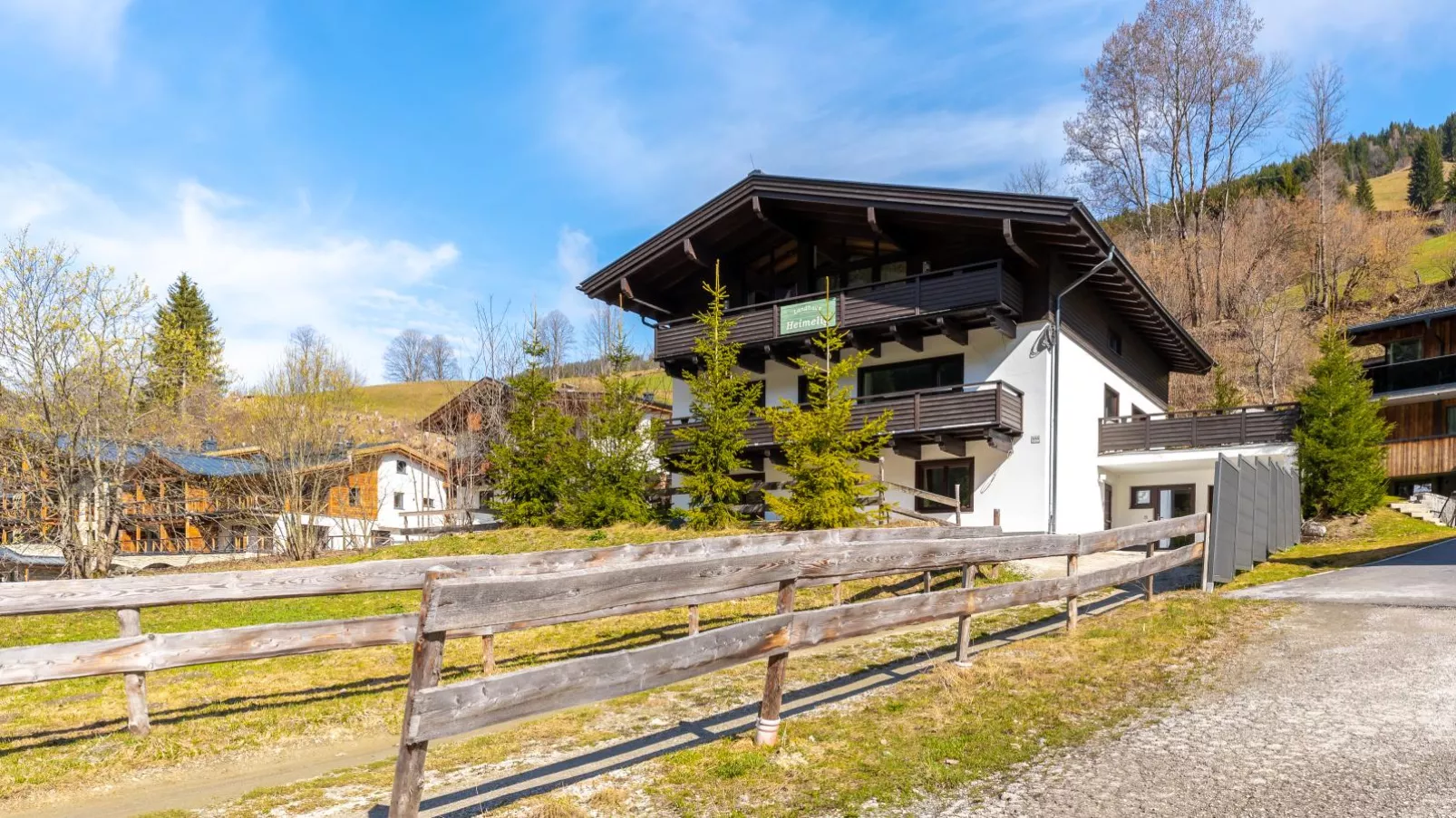 Chalet Heimelig L-Buitenkant zomer