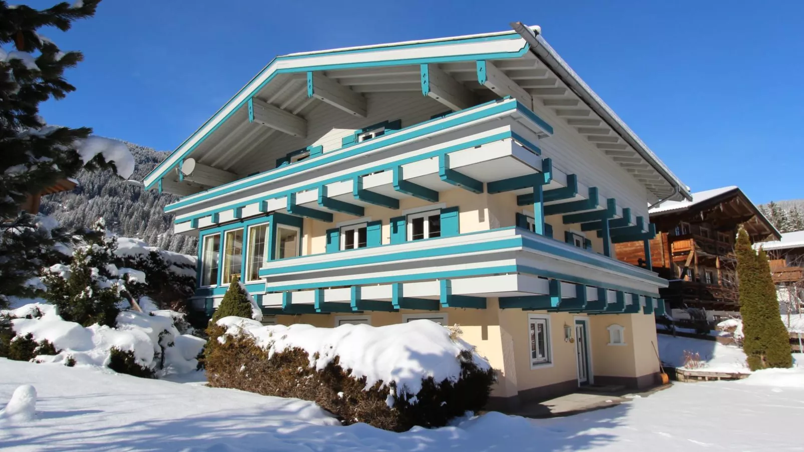 Chalet Tetteroo-Exterieur winter