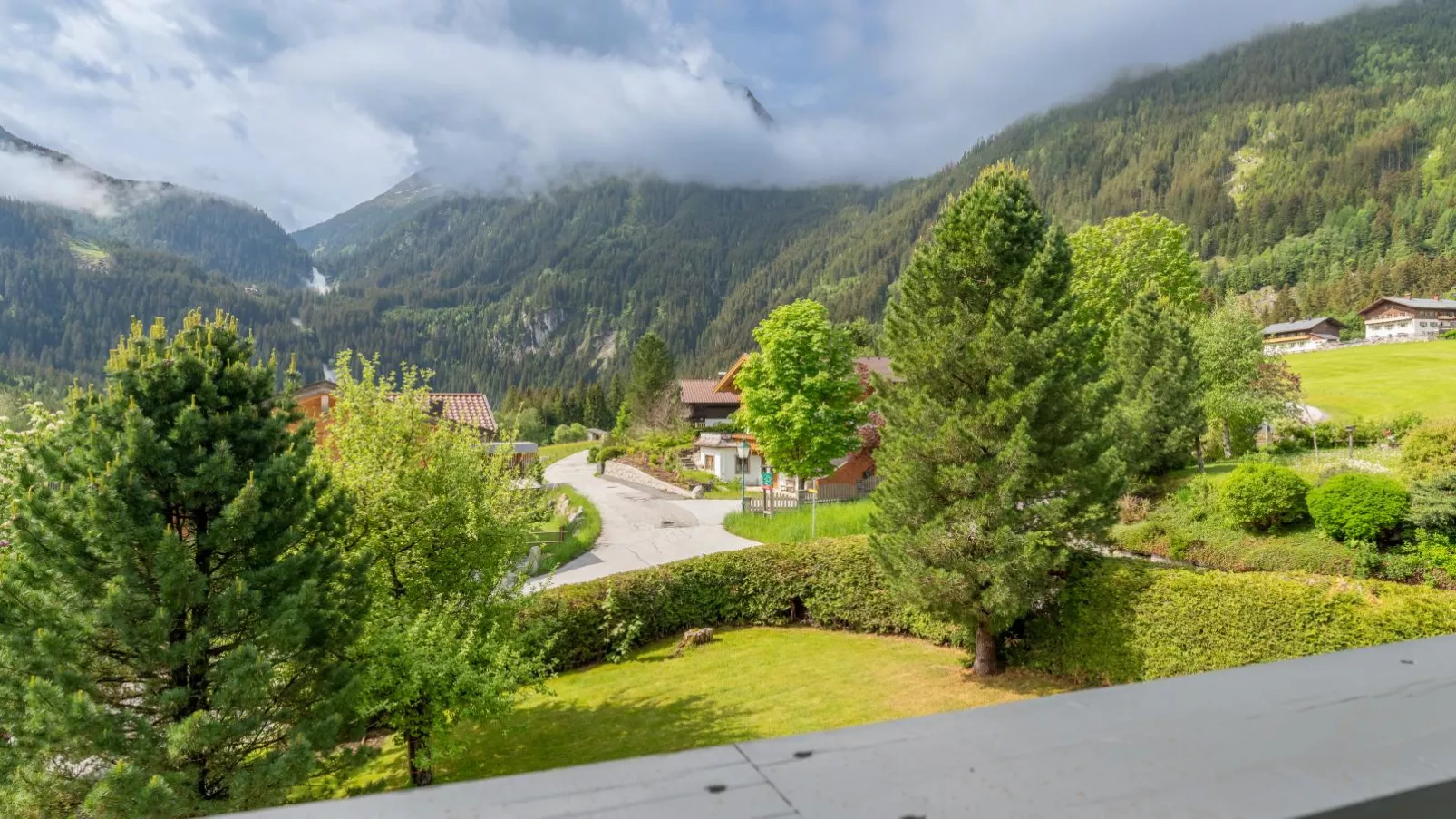 Chalet Tetteroo-Uitzicht zomer