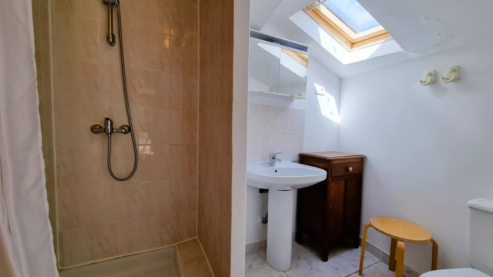 La Roche 12-Badkamer