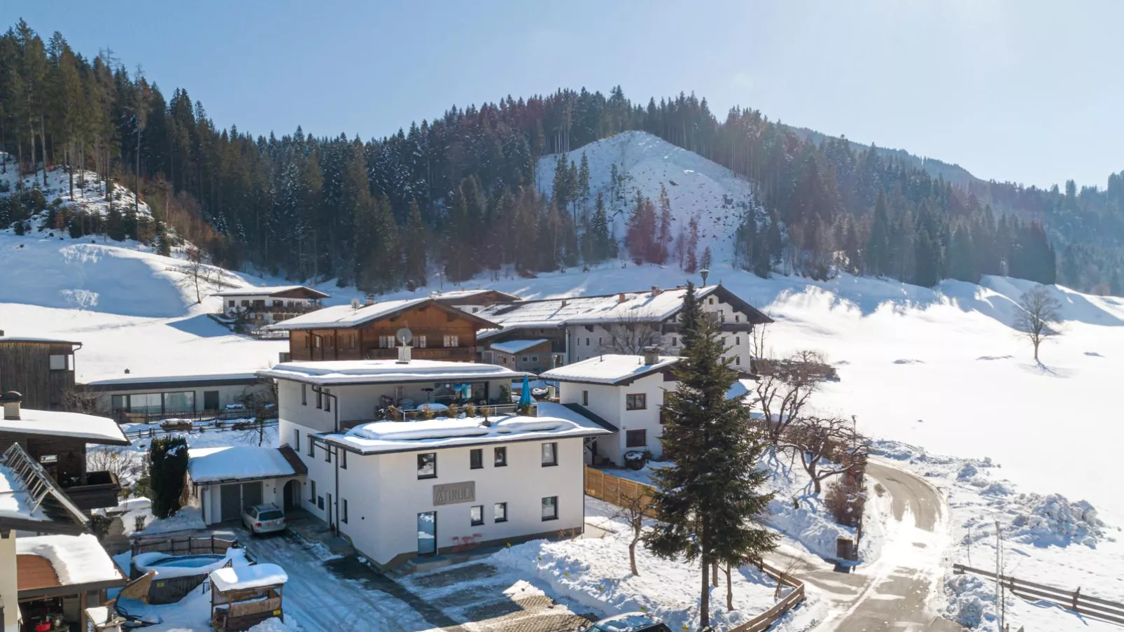 Tirola Bude Lisi Sepp Top 3-4-Exterieur winter