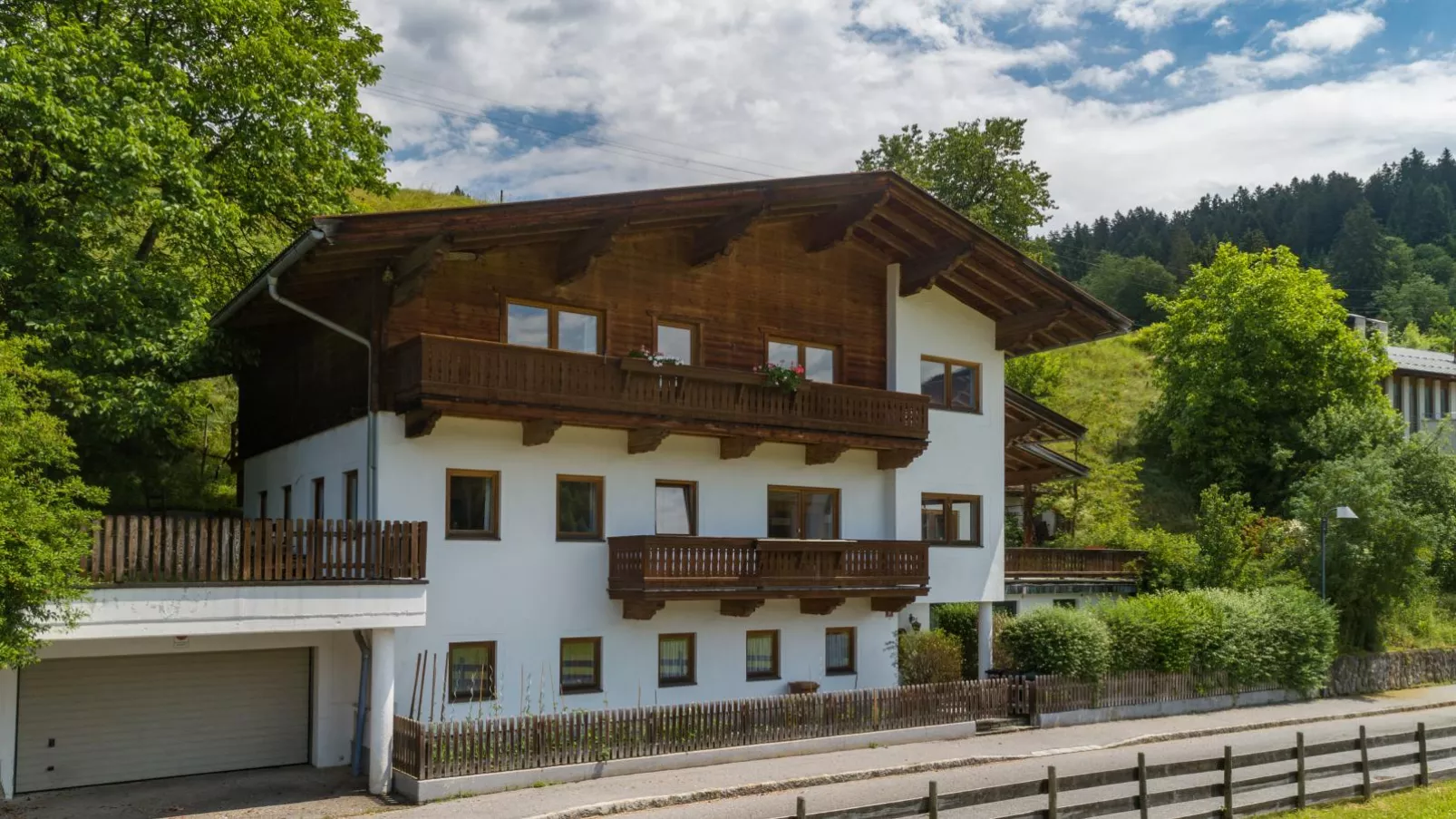 Apartment am Lift Top 2-Buitenkant zomer