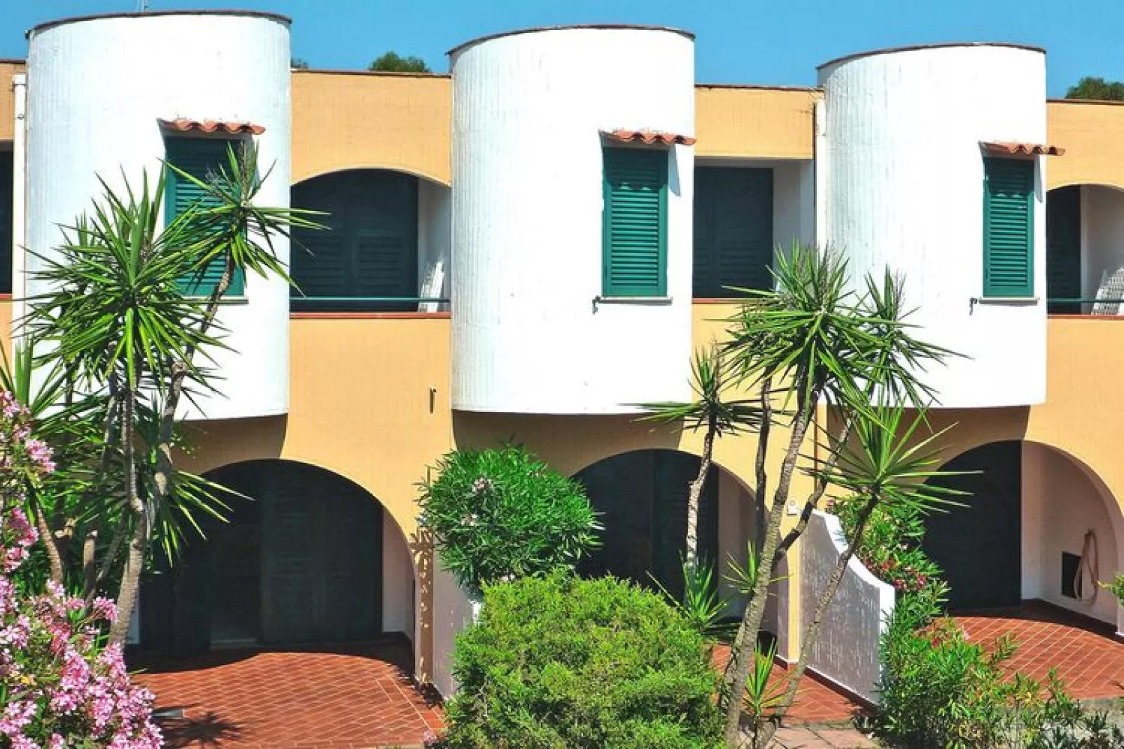 Appartementen, Vulcano-Buitenkant zomer