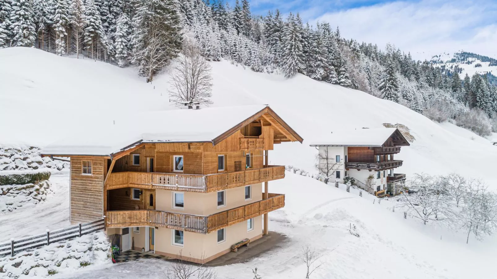 Ferienhaus Nössig-Exterieur winter