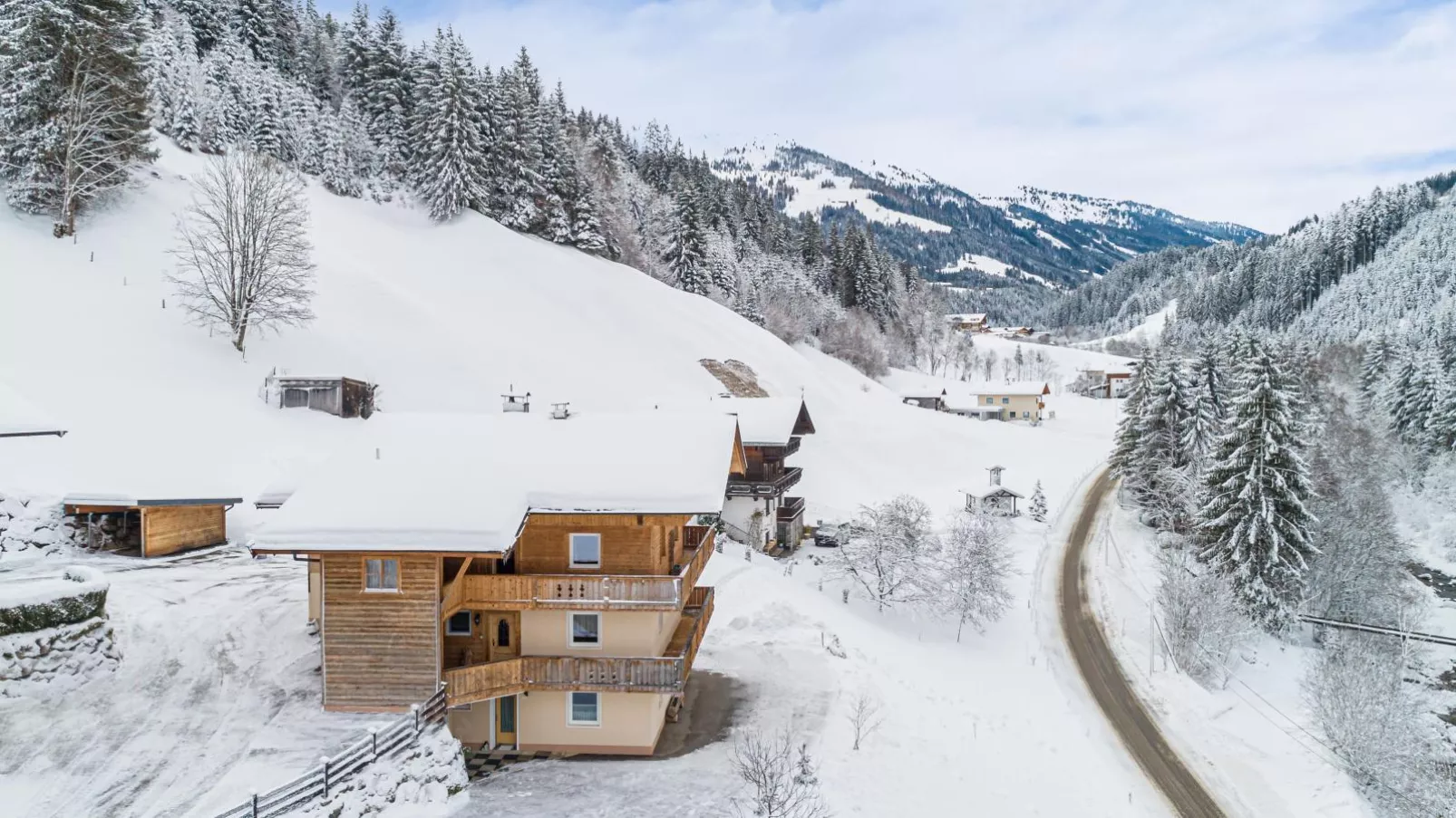 Ferienhaus Nössig-Exterieur winter