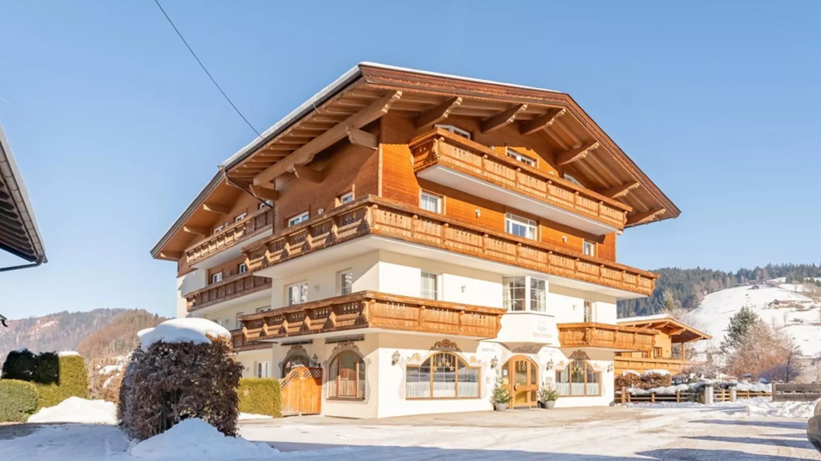 Vicky Apartment Large-Exterieur winter