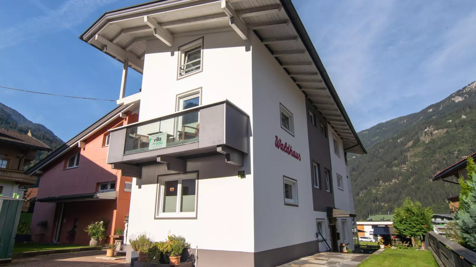 Waldhaus I-Buitenkant zomer