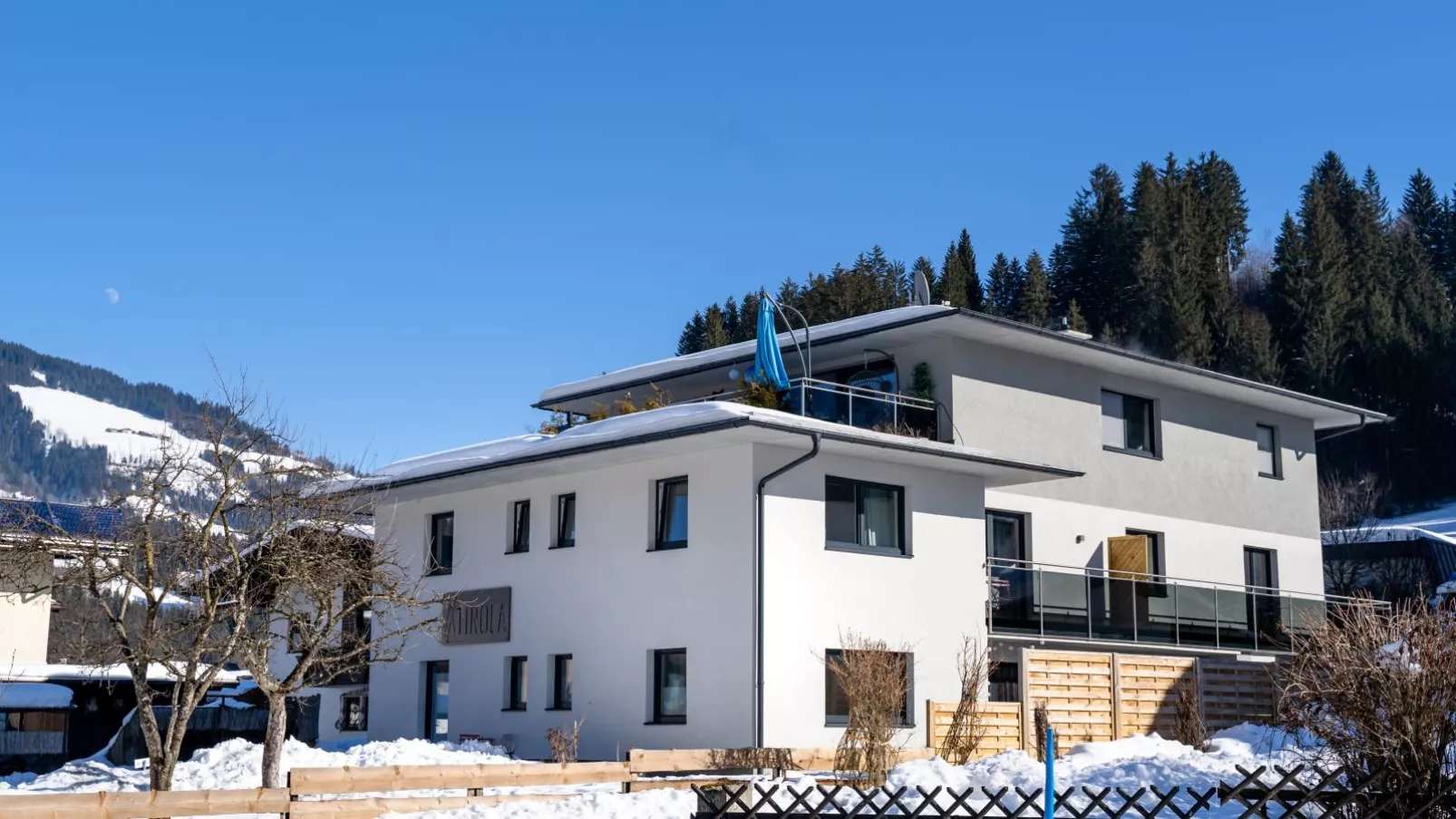 Tirola Bude Resi Top 1-Exterieur winter