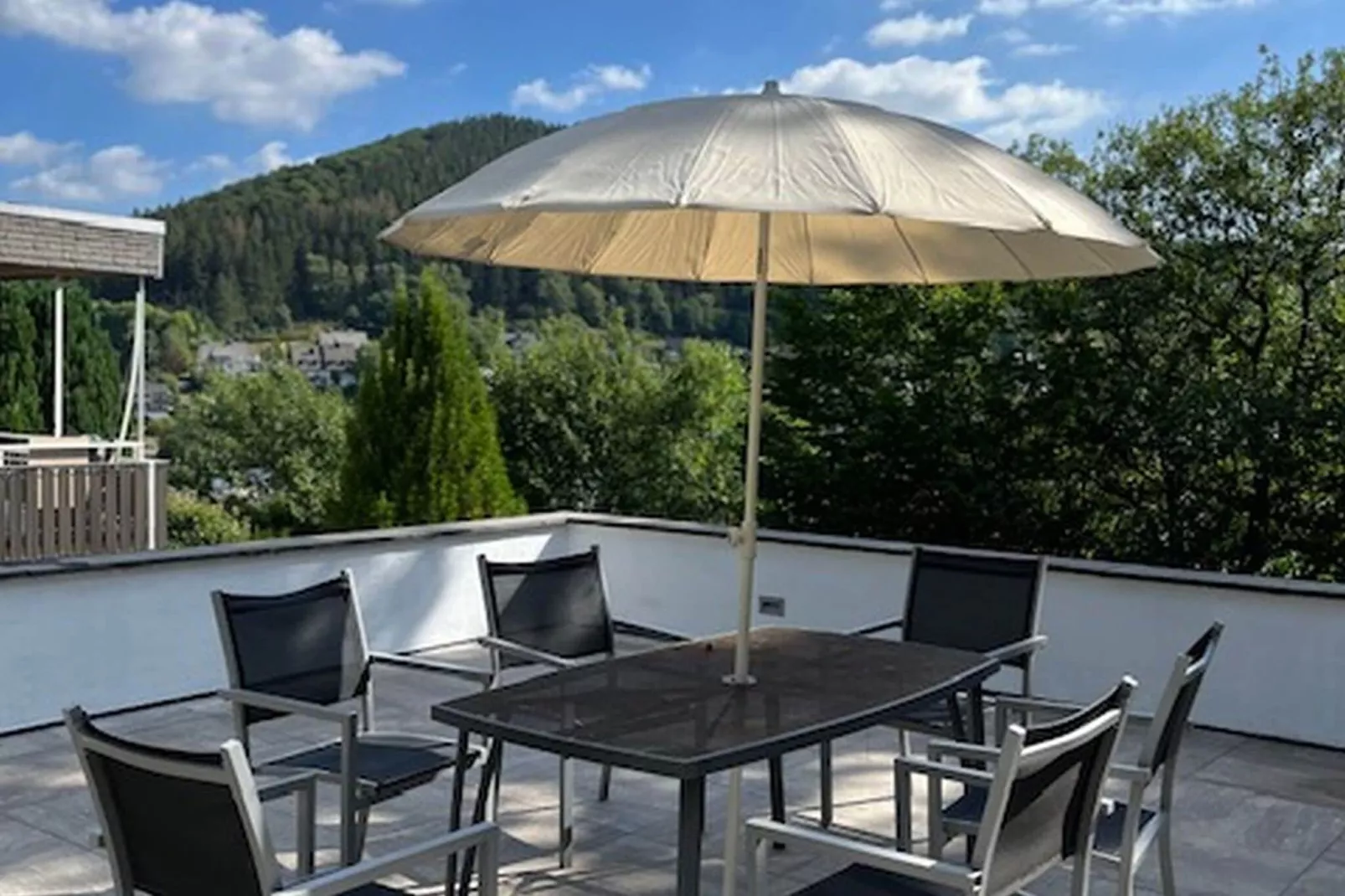 Bovenwoning Winterberg-Tuinen zomer