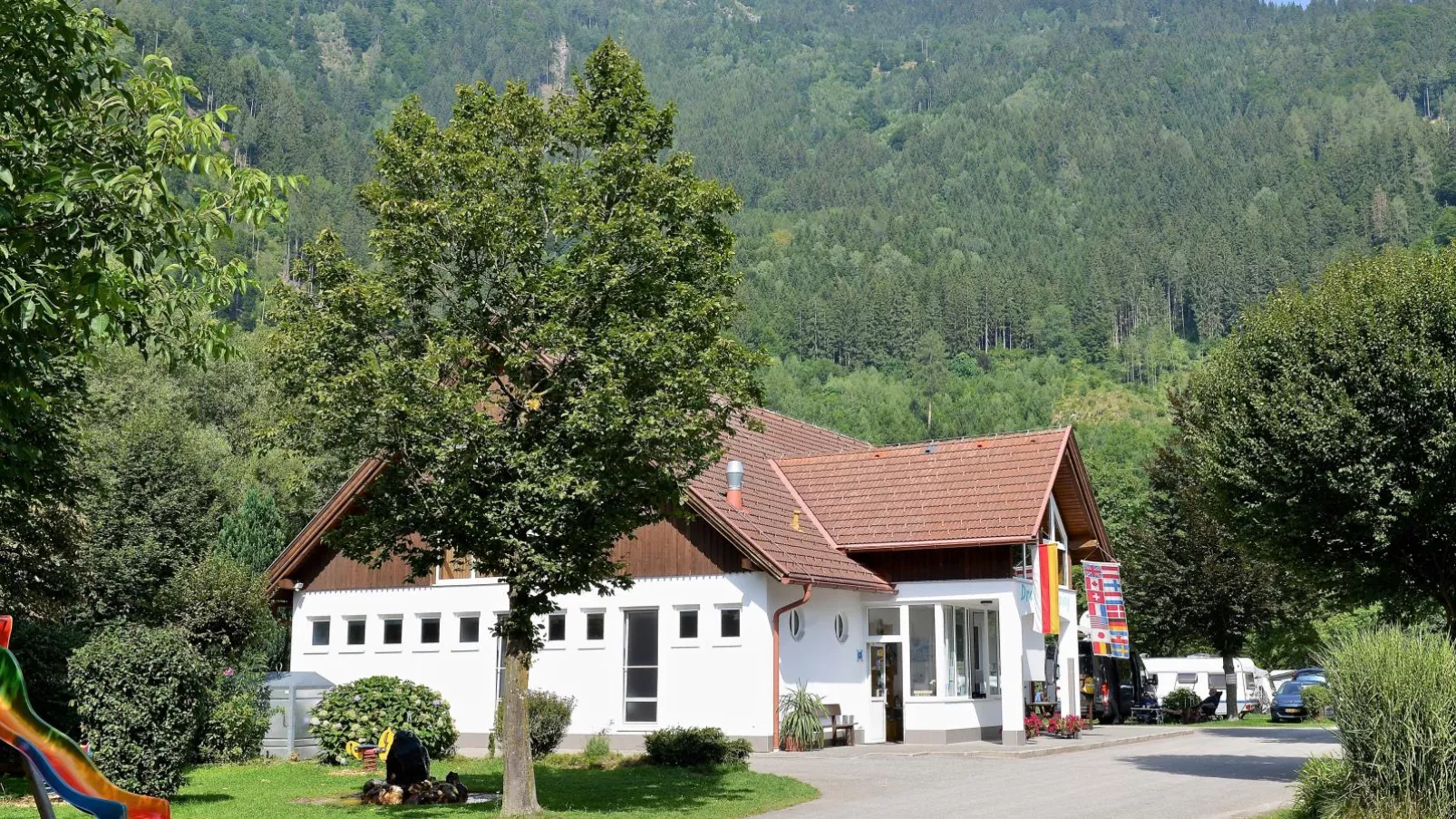 Mobile Home an der Drau-Hal-ontvangst