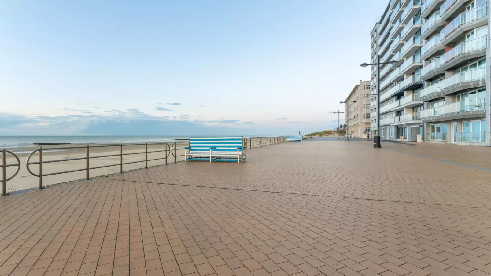 10 hoog aan zee-Buitenkant zomer