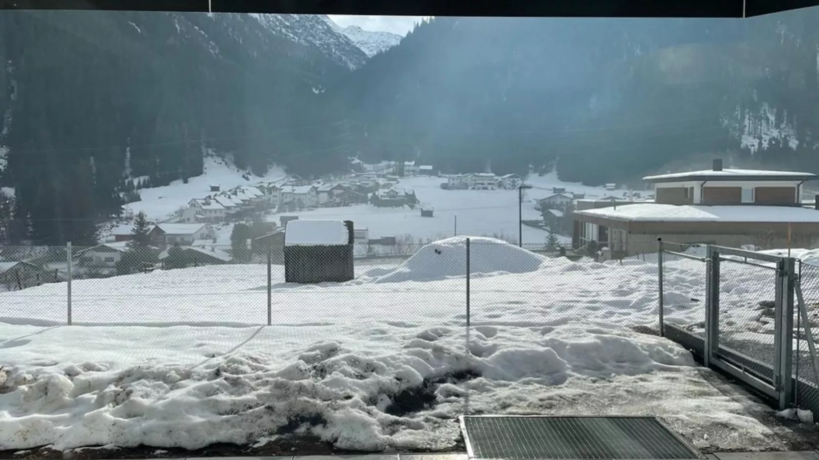 Chalet Pettneu am Arlberg  - Top 1-Tuin winter
