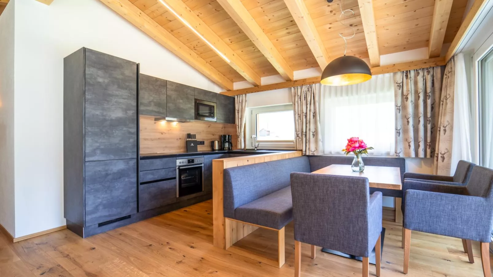 Chalet Pettneu am Arlberg  - Top 4-Eetkamer