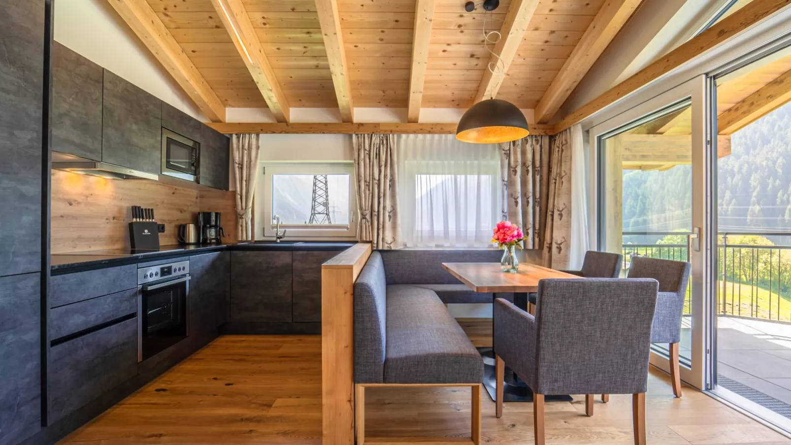 Chalet Pettneu am Arlberg  - Top 4-Eetkamer