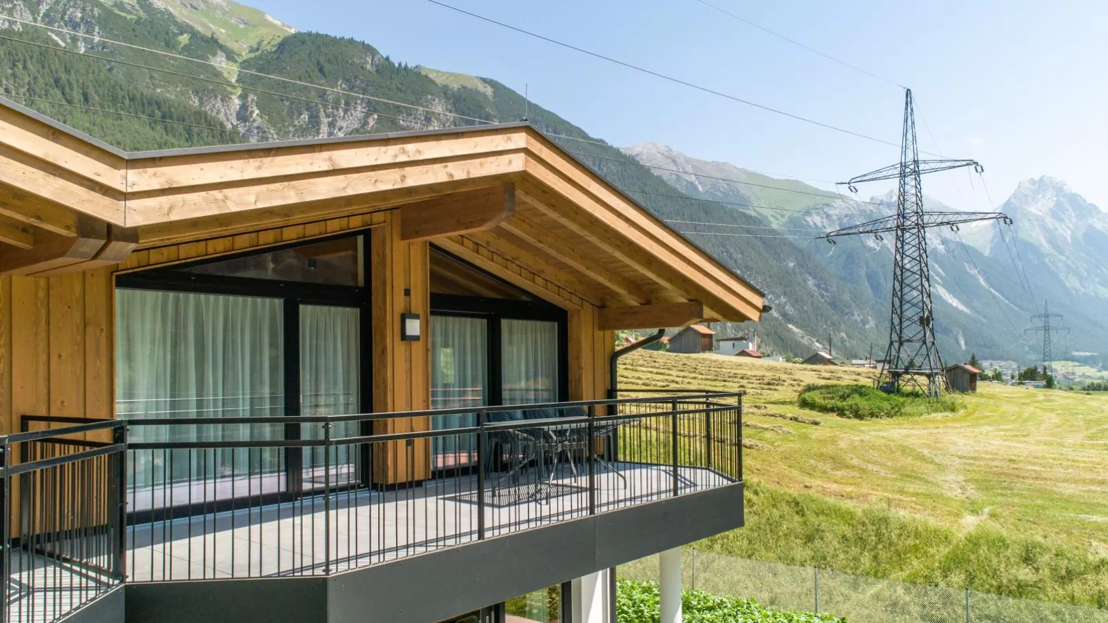 Chalet Pettneu am Arlberg  - Top 4-Buitenkant zomer