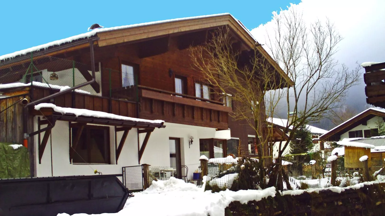 Kirschbaum 3-Exterieur winter
