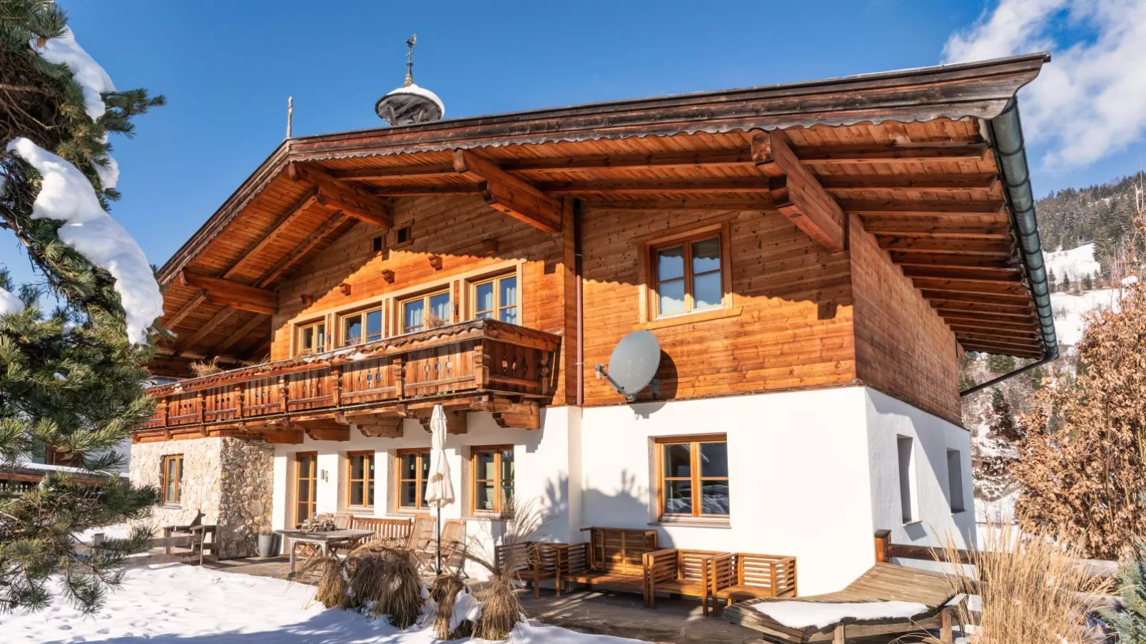 Chalet-Apartment Alpenrose am Lift-Exterieur winter