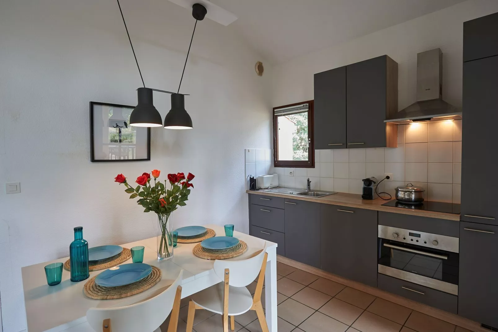 Luxe vrijstaande villa in een natuurgebied met een kasteel-Keuken