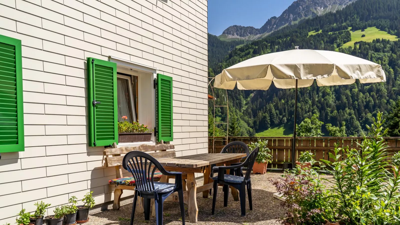 Ferienhaus Türtscher 1-Terrasbalkon