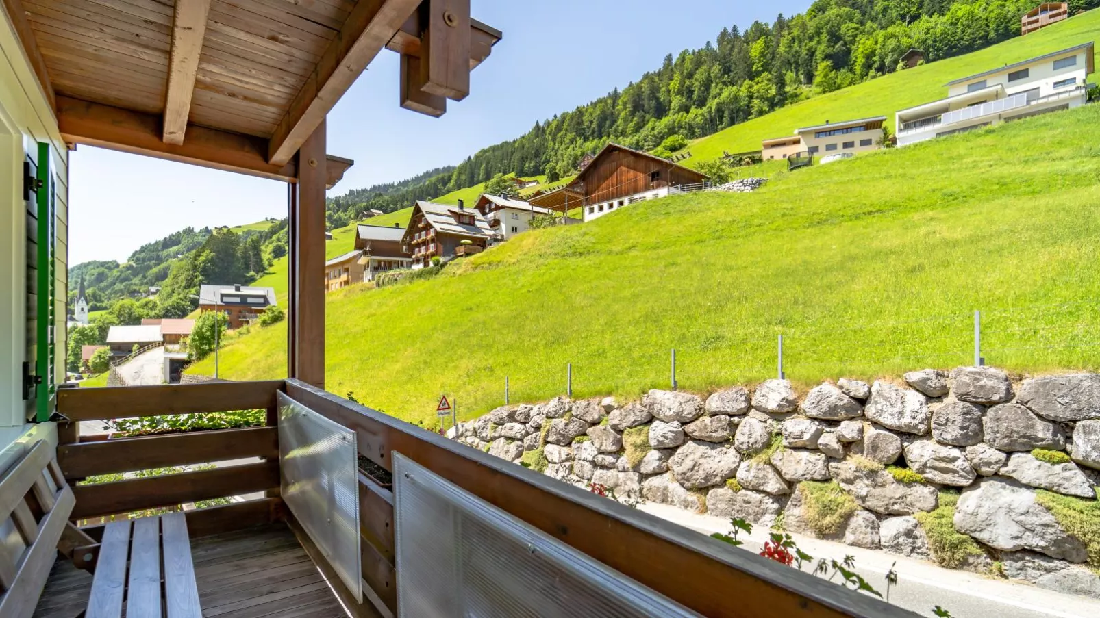 Ferienhaus Türtscher 1-Terrasbalkon