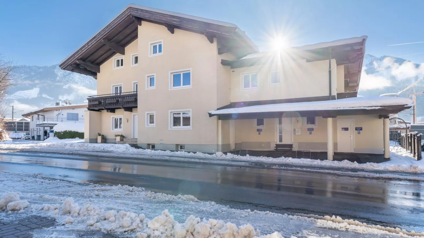 Brixen 1-Exterieur winter
