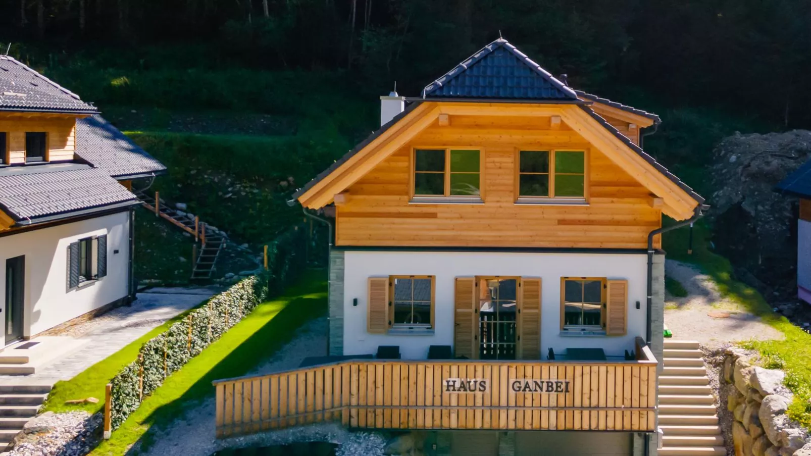 Haus Ganbei-Buitenkant zomer