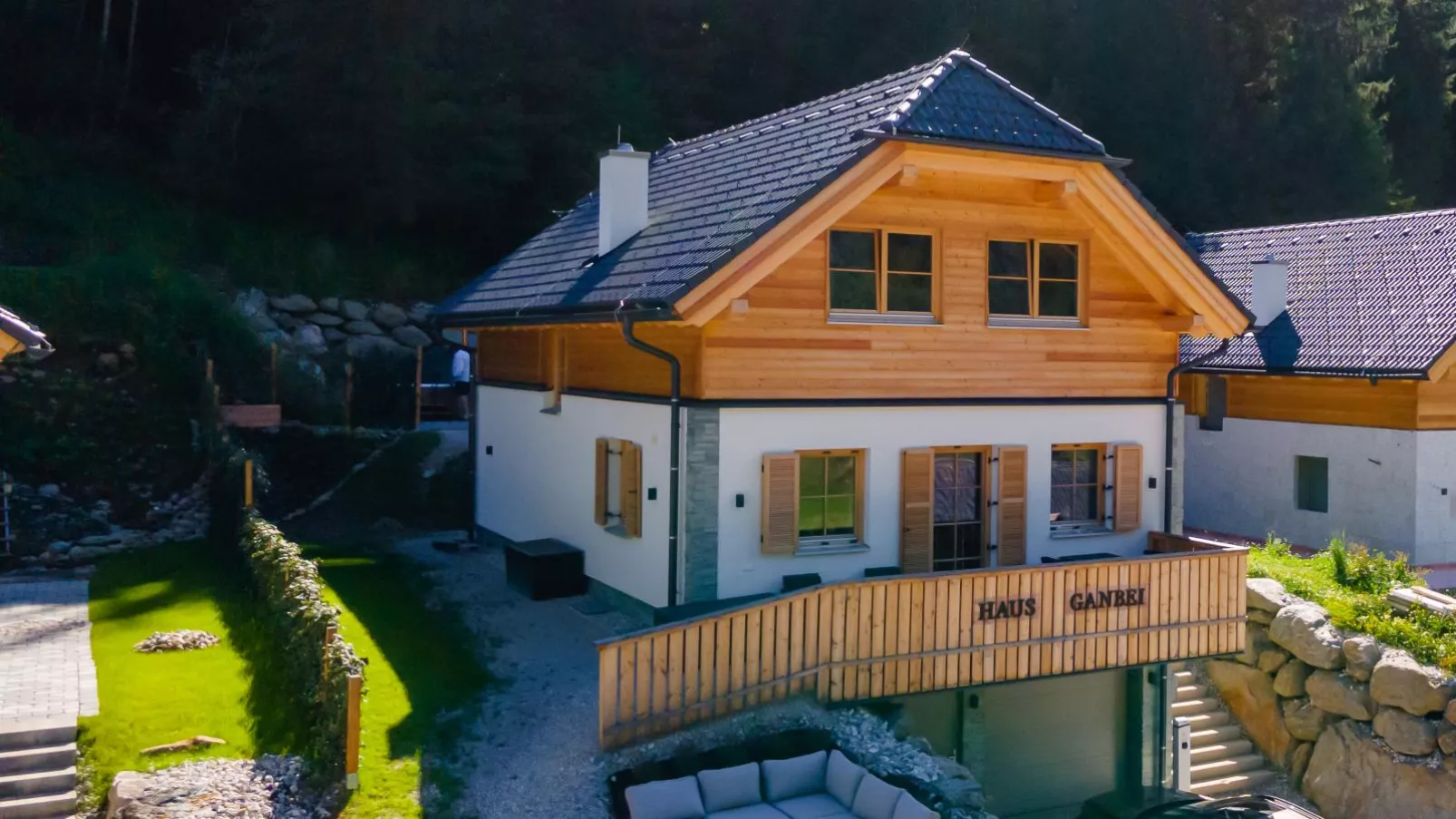 Haus Ganbei-Buitenkant zomer