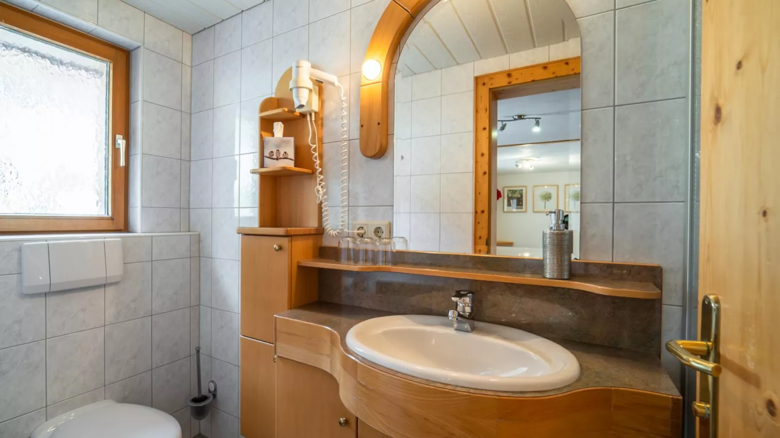 Gästehaus Walch III-Badkamer