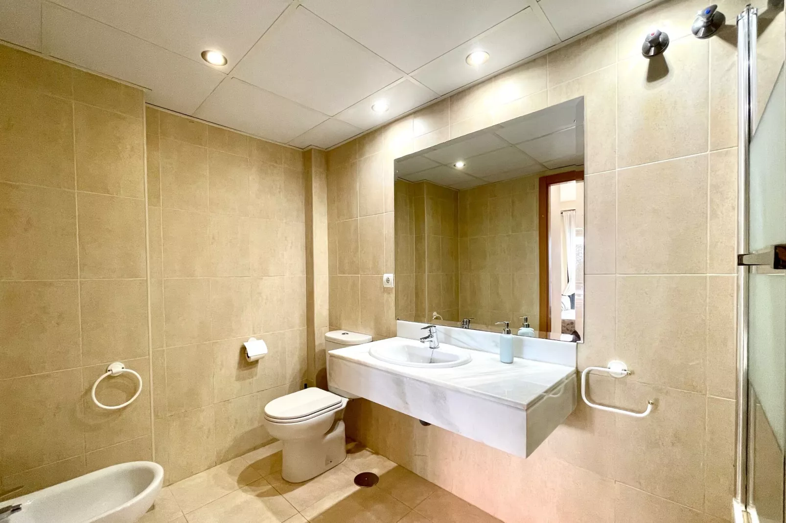 Costa Rey I 3 hab-Badkamer