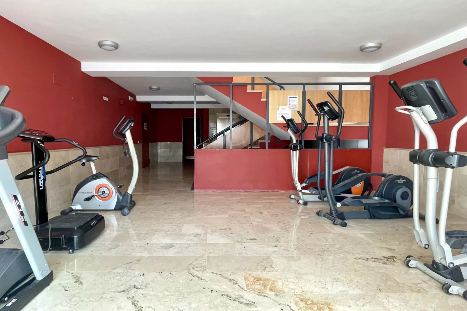 Costa Rey II 1 hab-Sportzaal
