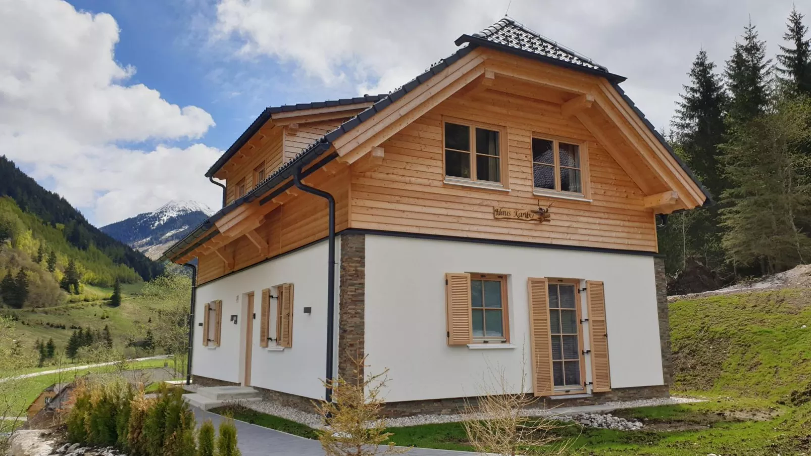 Chalet Karibu-Buitenkant zomer