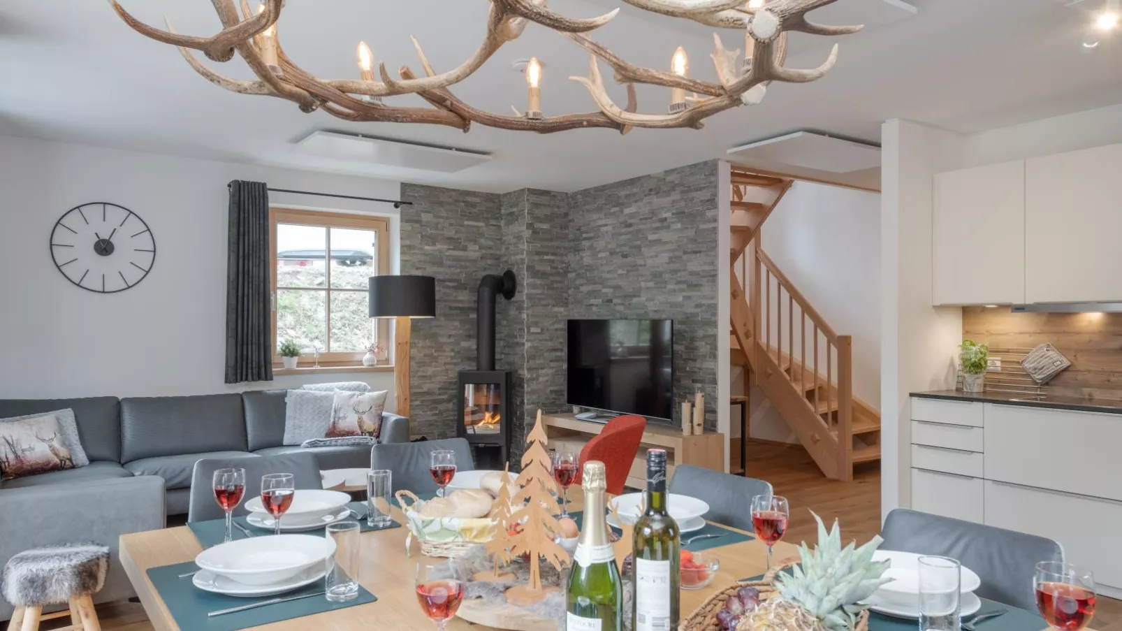 Chalet Karibu-Eetkamer