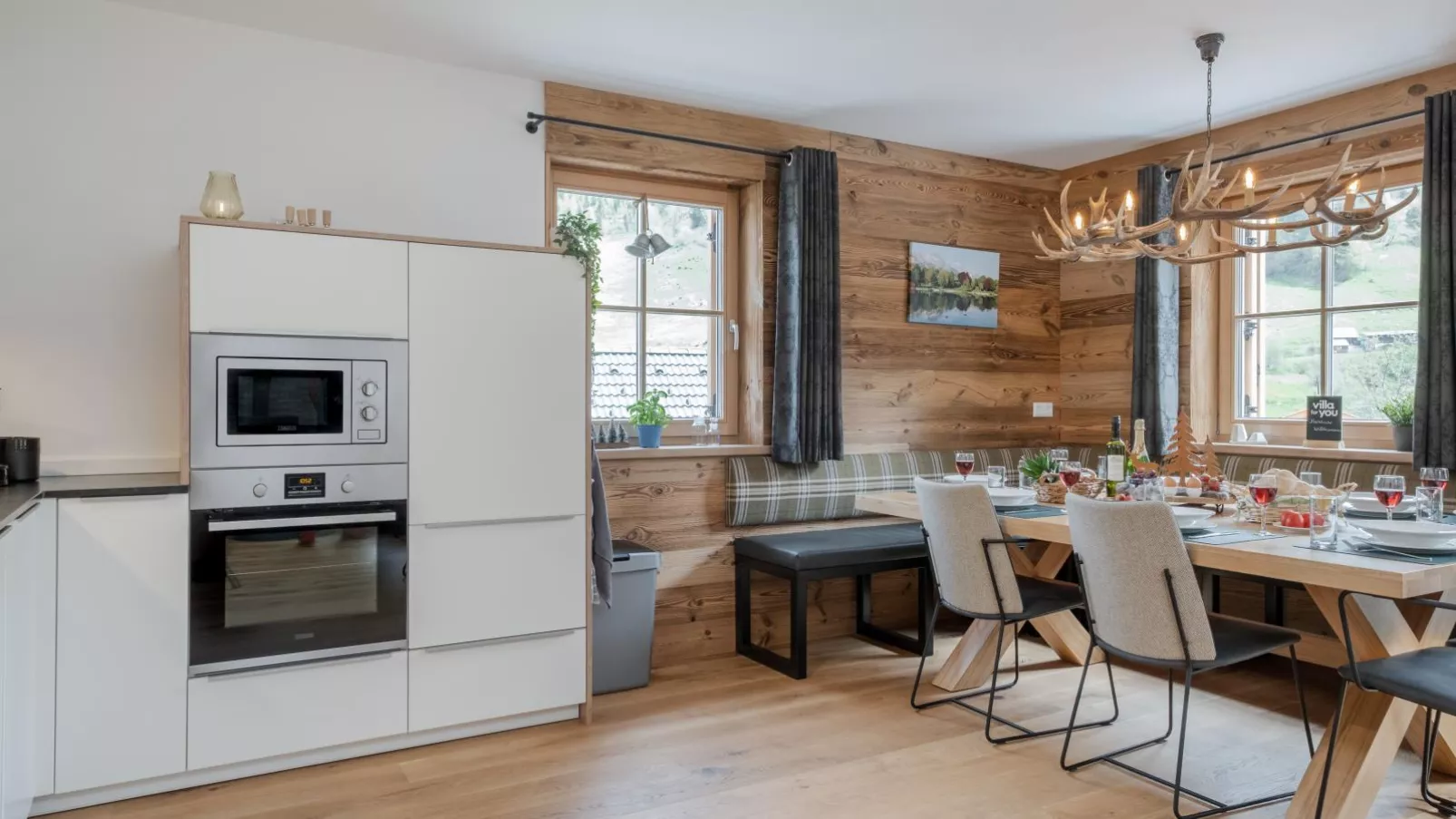 Chalet Karibu-Eetkamer