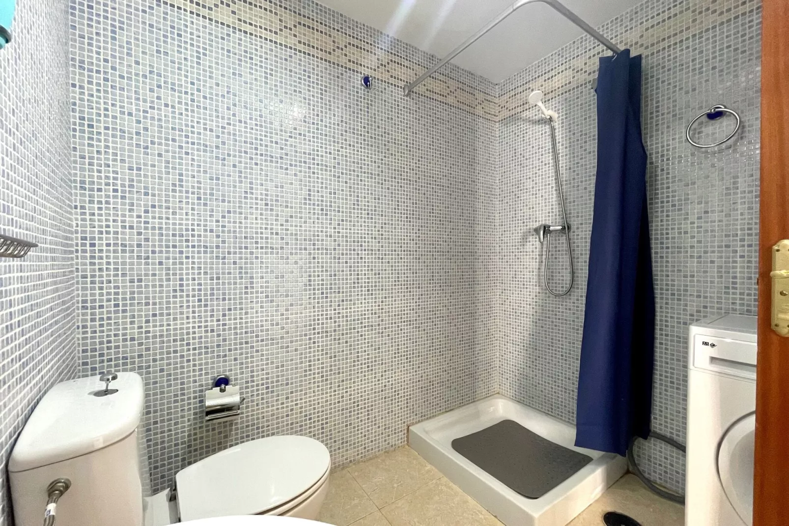 Ático con jacuzzi en Carboneras-Badkamer