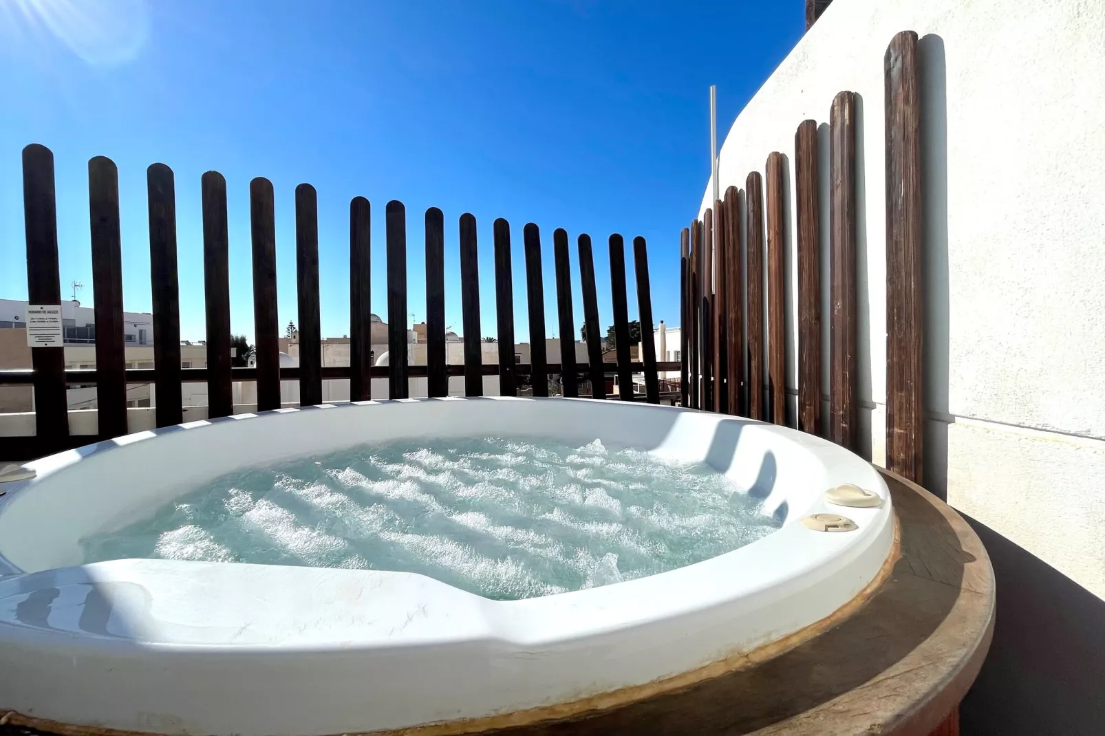 Ático con jacuzzi en Carboneras-Terrasbalkon