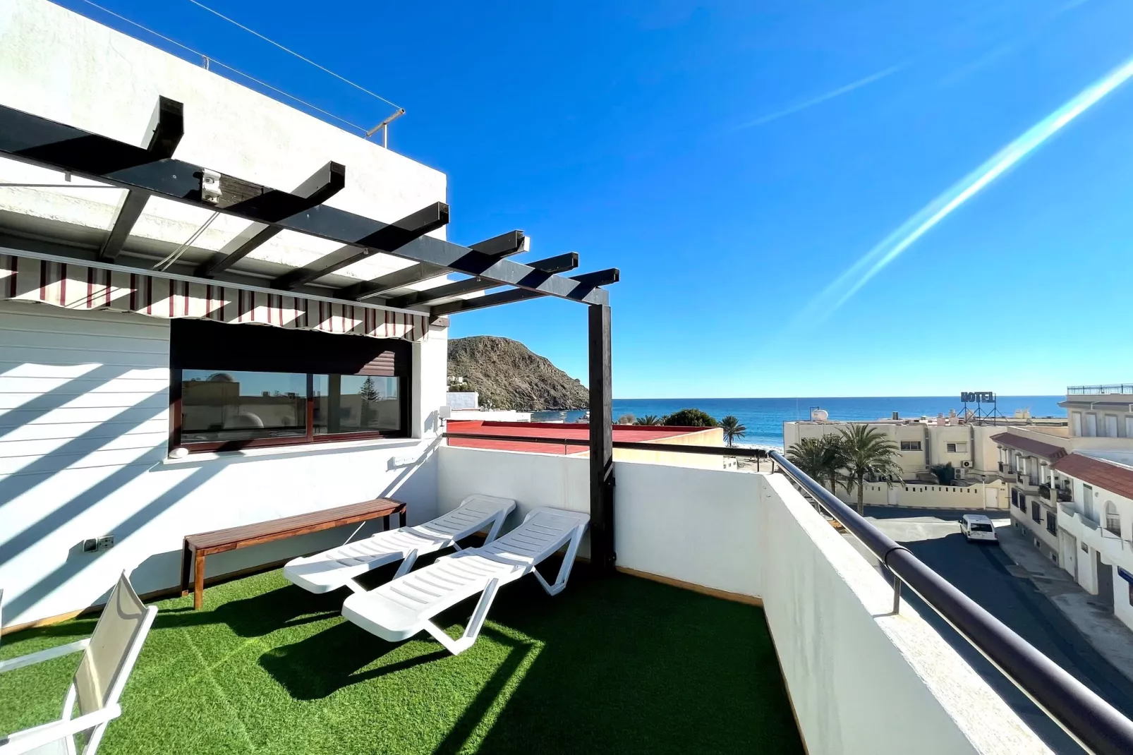 Ático con jacuzzi-Terrasbalkon