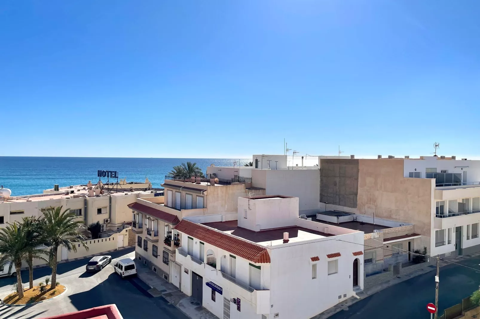 Ático con jacuzzi en Carboneras-Buitenkant zomer