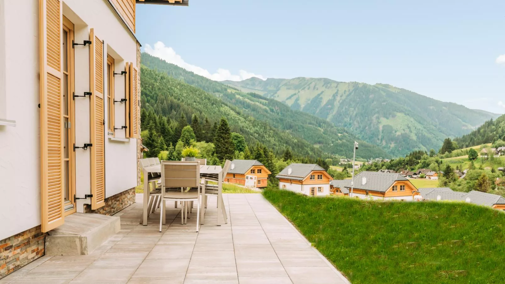 Im grünen Herzen-Terrasbalkon